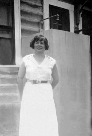 Annie Harper Jones, founder of the family school business circa 1918